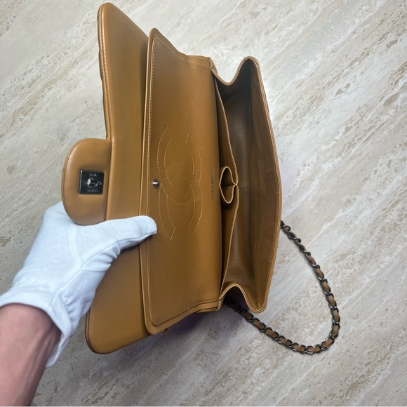 Chanel Tan Lambskin Caviar Quilted Jumbo Classic Double Flap Bag (2014-2015) - Picture 6 of 15